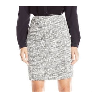 CALVIN KLEIN TWEED PENCIL SKIRT